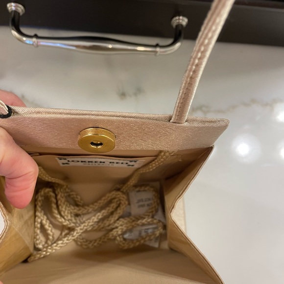 NWT Lorren  Bell Evening Bag Gold with Brown Velvet Flower - Picture 5 of 5